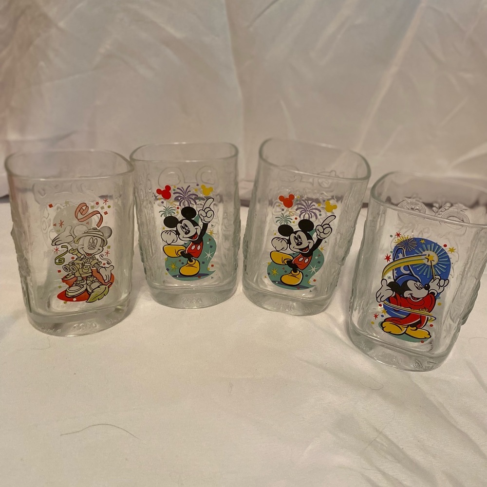 4 Mickey Mouse glasses